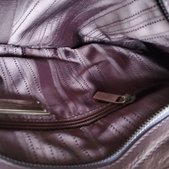 EUC Salvatore Ferragamo purse - Picture 2 of 14